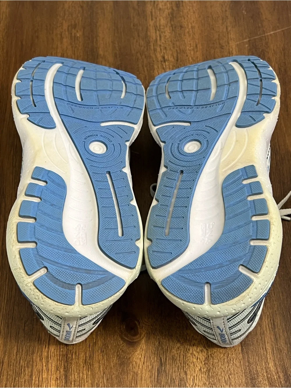 Brooks Glycerin GTS 20 Running Shoes - Light Ocean Blue Womens Size 11 B